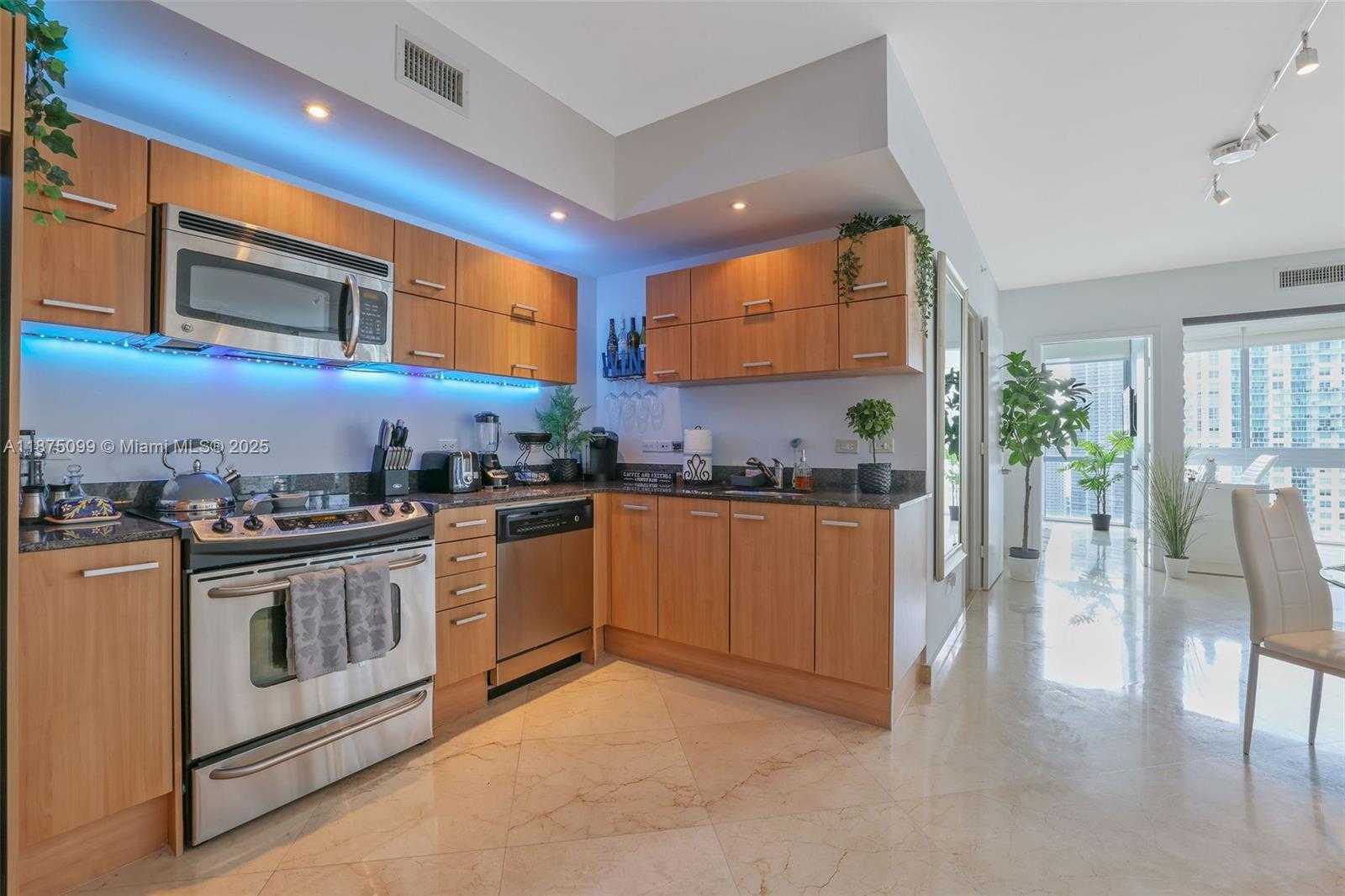 Small Image of 350 SOUTH MIAMI AVE #3002, Miami Number 24