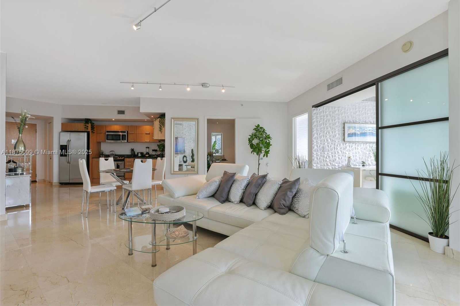 Small Image of 350 SOUTH MIAMI AVE #3002, Miami Number 5
