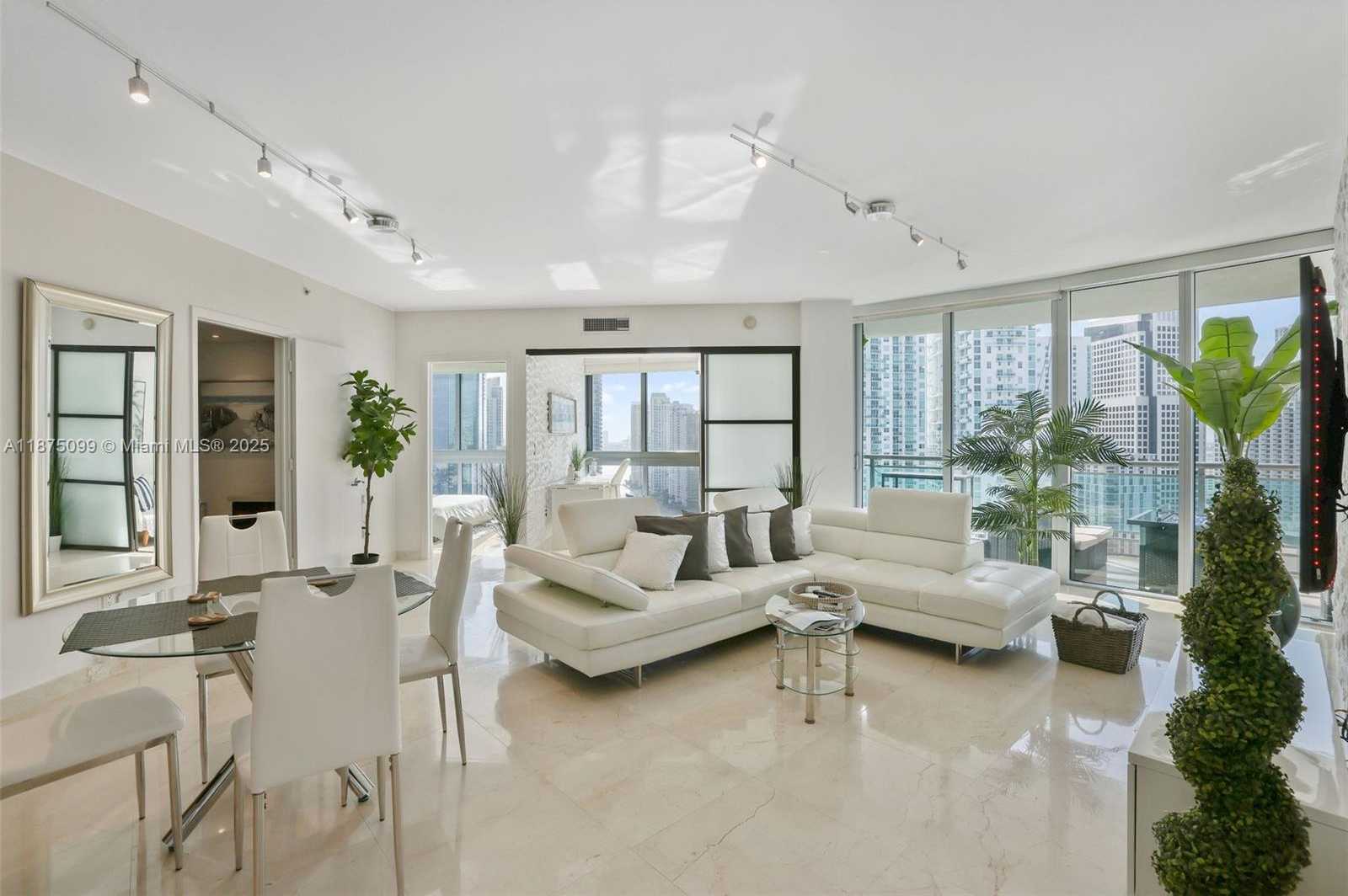 Small Image of 350 SOUTH MIAMI AVE #3002, Miami Number 6