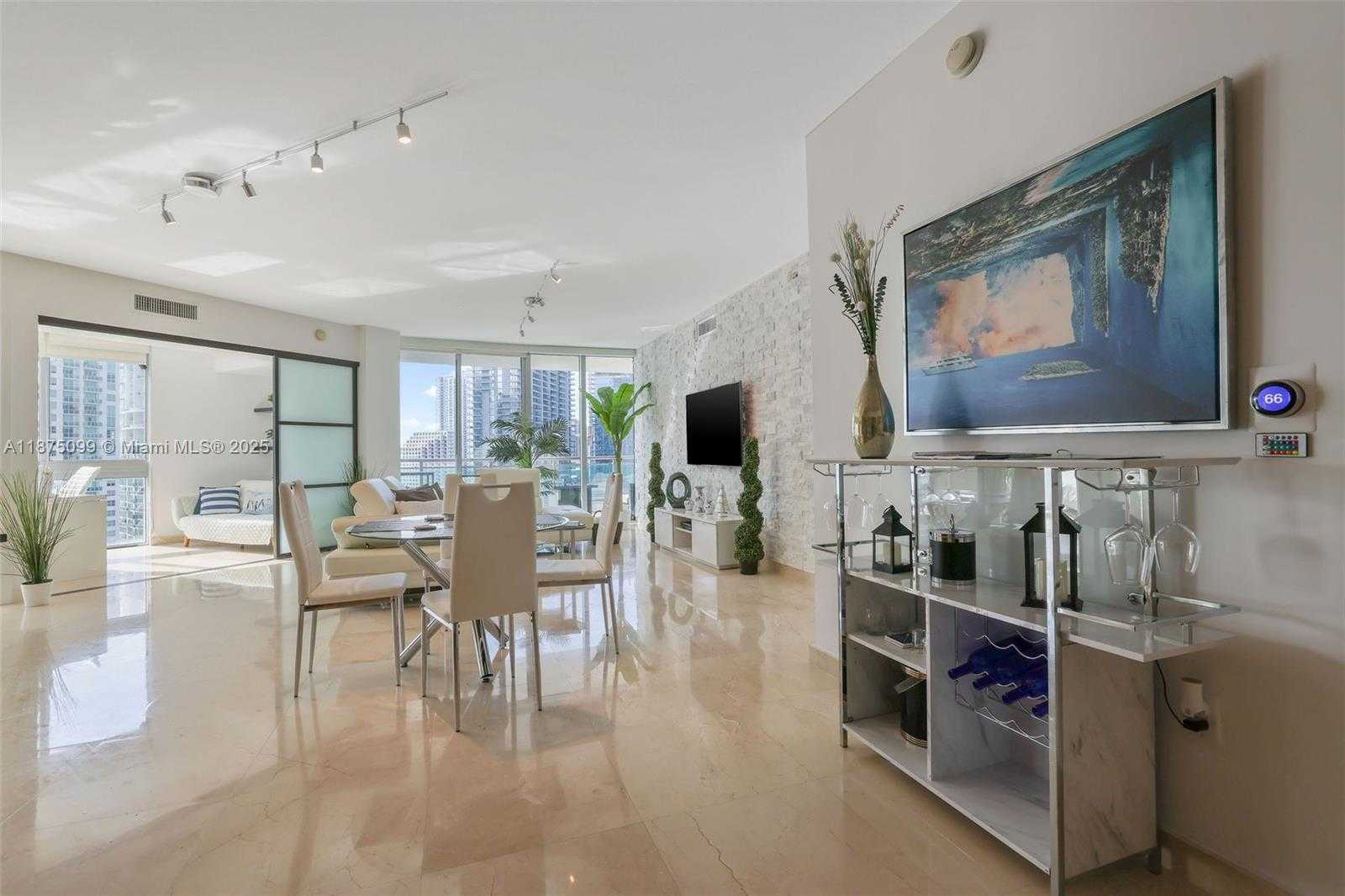 Small Image of 350 SOUTH MIAMI AVE #3002, Miami Number 8