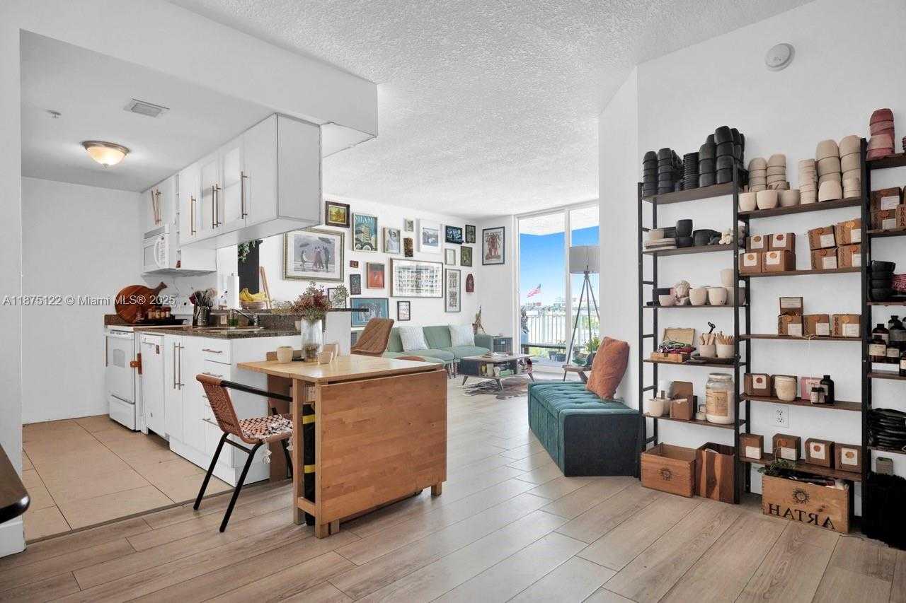 Small Image of 275 NORTH EAST 18TH ST #909, Miami Number 5