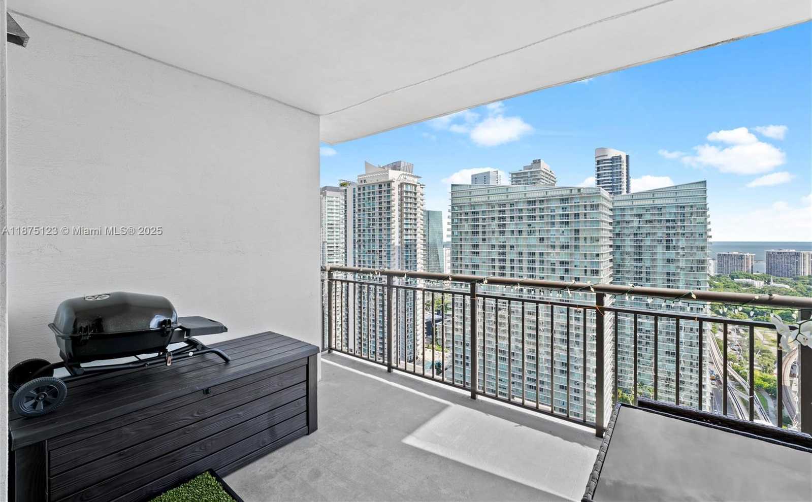 Small Image of 999 SOUTH WEST 1ST AVE #3304, Miami Number 10
