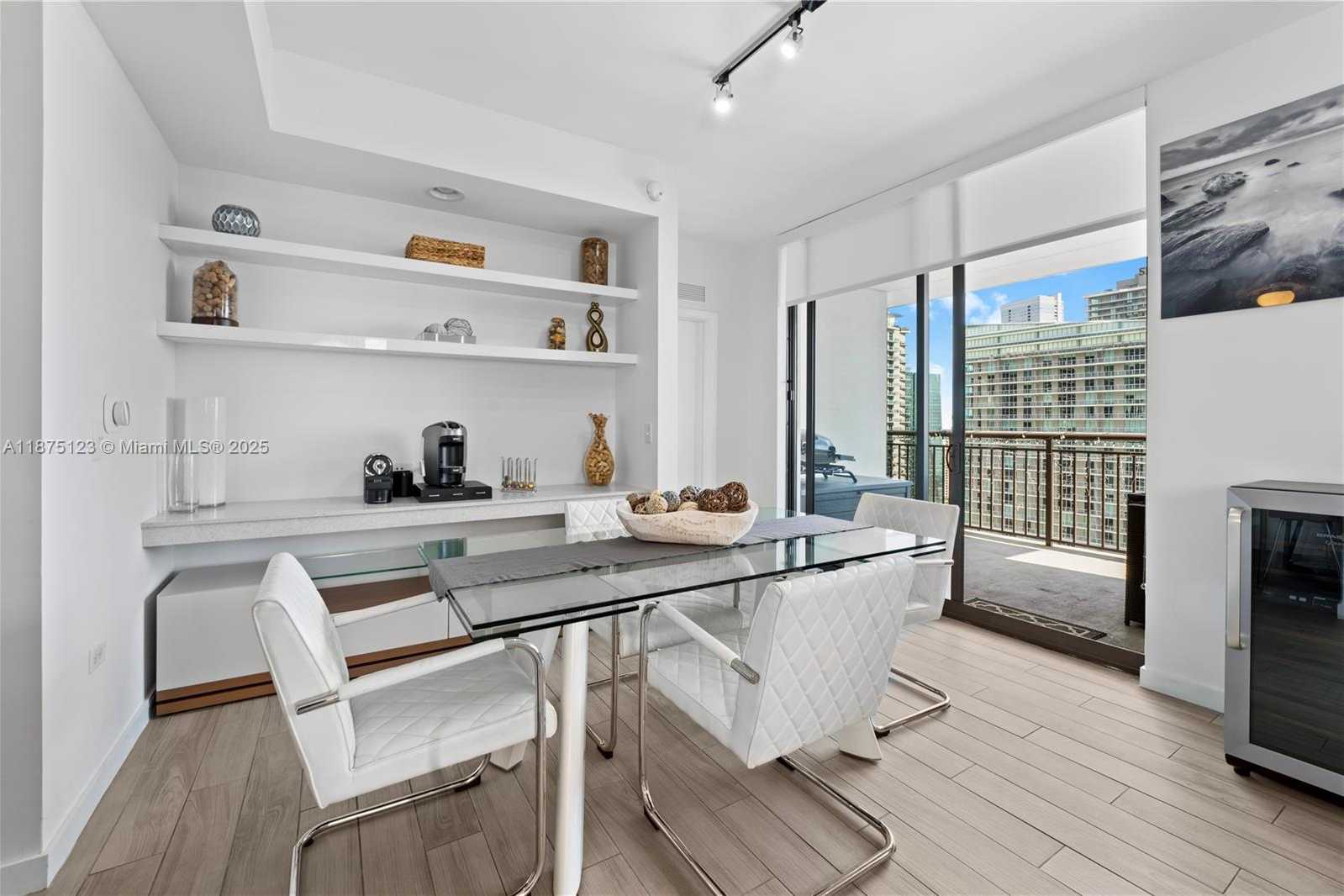 Small Image of 999 SOUTH WEST 1ST AVE #3304, Miami Number 14