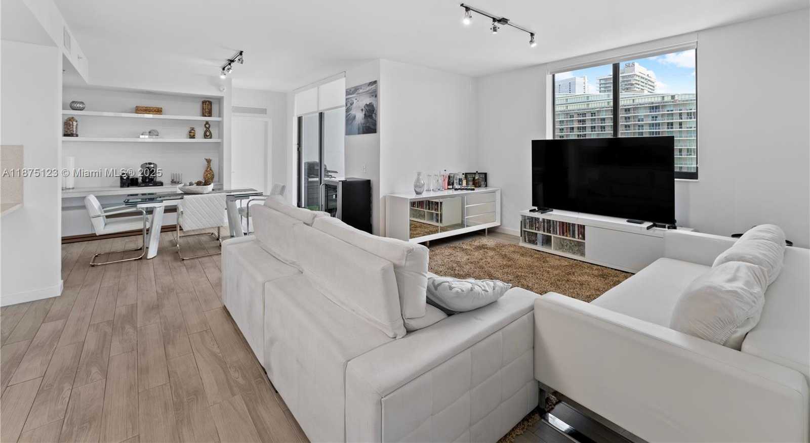 Small Image of 999 SOUTH WEST 1ST AVE #3304, Miami Number 16