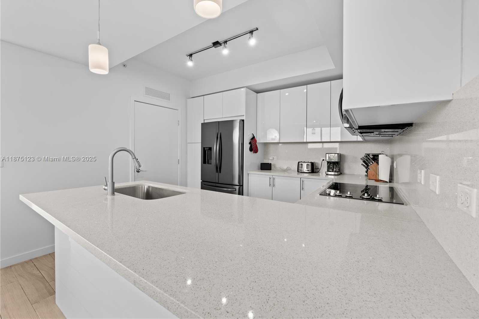 Small Image of 999 SOUTH WEST 1ST AVE #3304, Miami Number 2