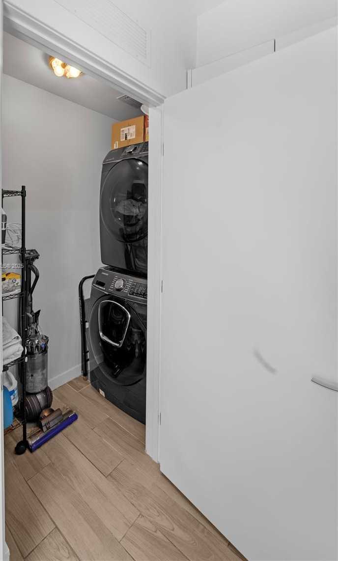 Small Image of 999 SOUTH WEST 1ST AVE #3304, Miami Number 5