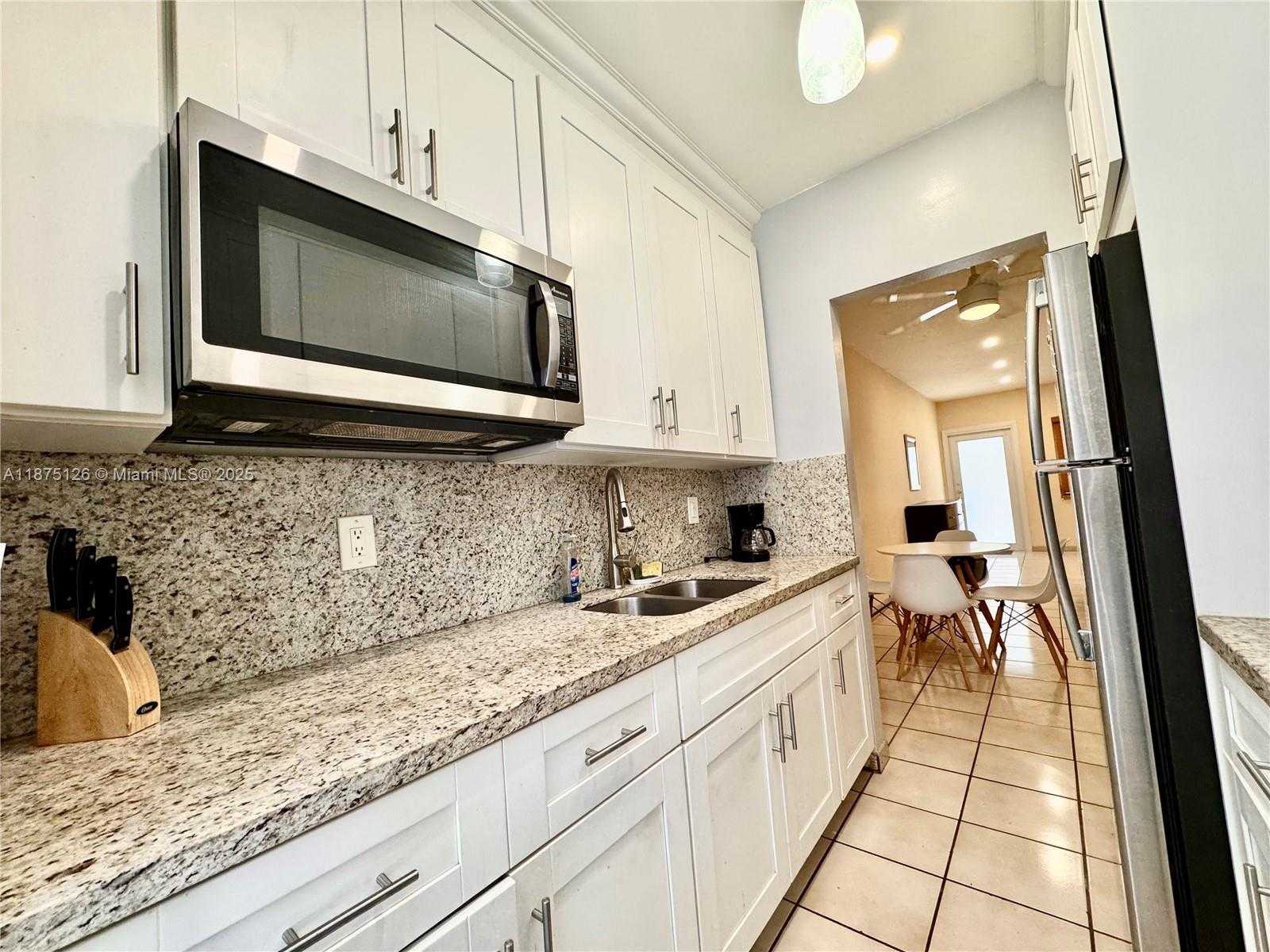 Small Image of 644 MERIDIAN AVE #2, Miami Beach Number 13