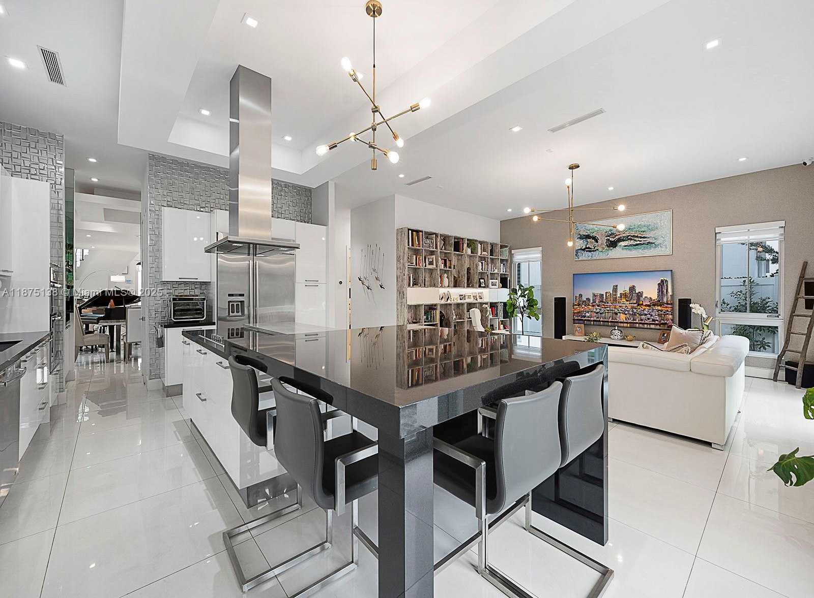 Small Image of 8271 NORTH WEST 34TH DR #., Doral Number 14