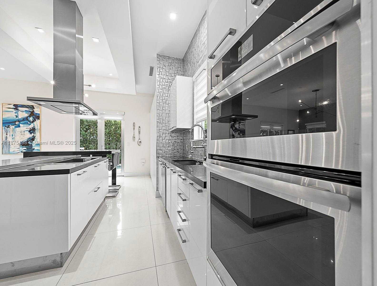 Small Image of 8271 NORTH WEST 34TH DR #., Doral Number 18
