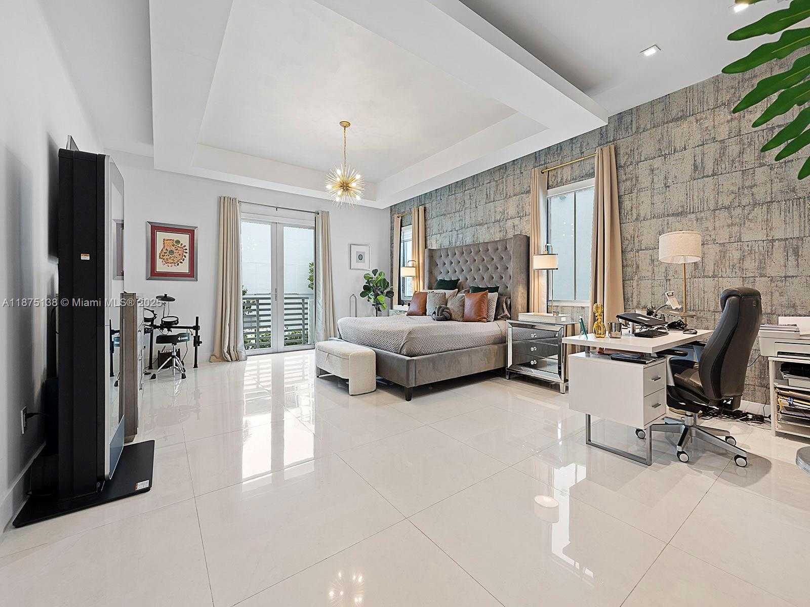 Small Image of 8271 NORTH WEST 34TH DR #., Doral Number 24