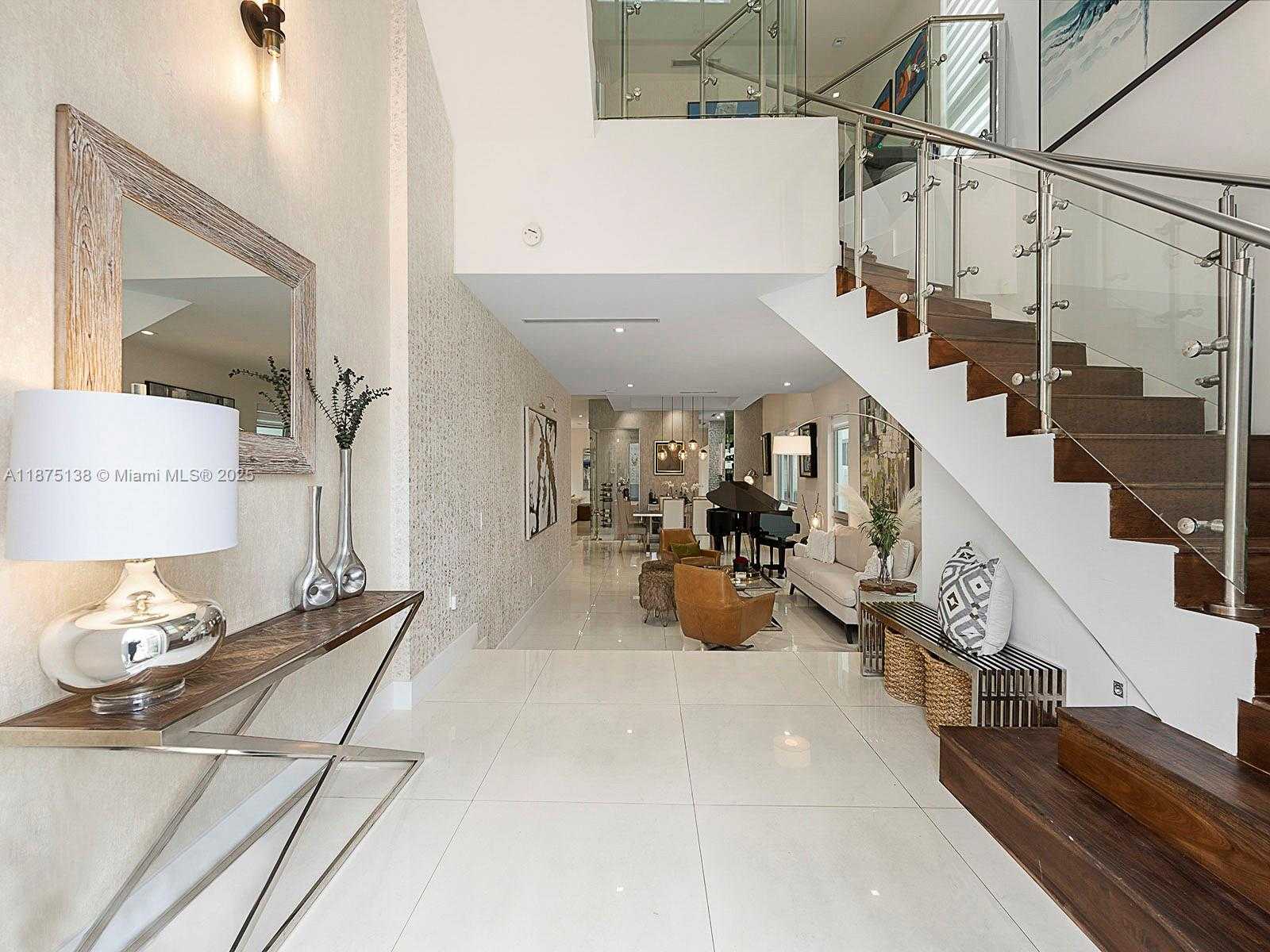Small Image of 8271 NORTH WEST 34TH DR #., Doral Number 3