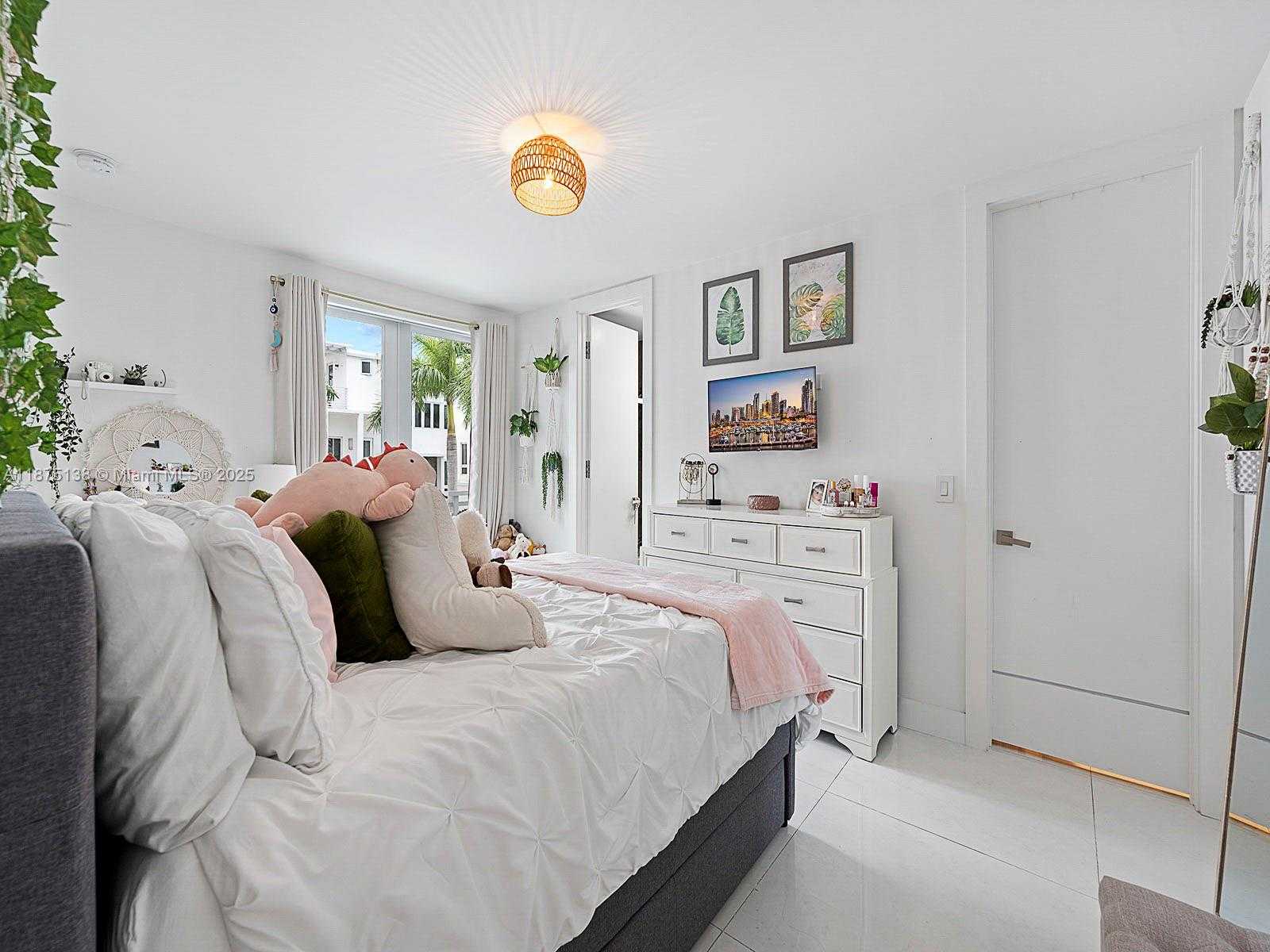 Small Image of 8271 NORTH WEST 34TH DR #., Doral Number 30