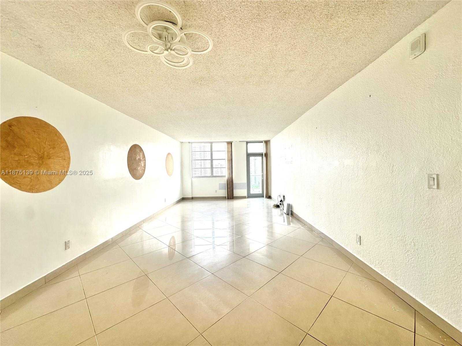 Small Image of 19390 COLLINS AV #1515, Sunny Isles Beach Number 3