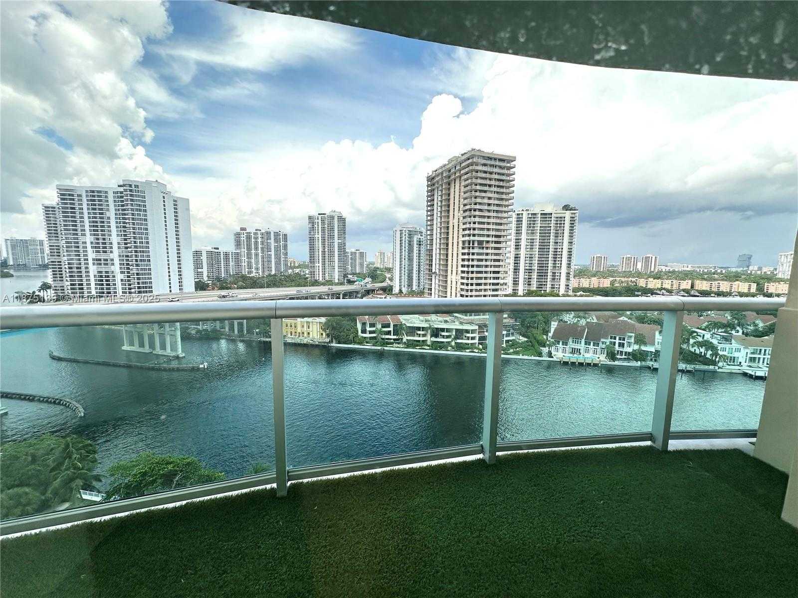 Small Image of 19390 COLLINS AV #1515, Sunny Isles Beach Number 5