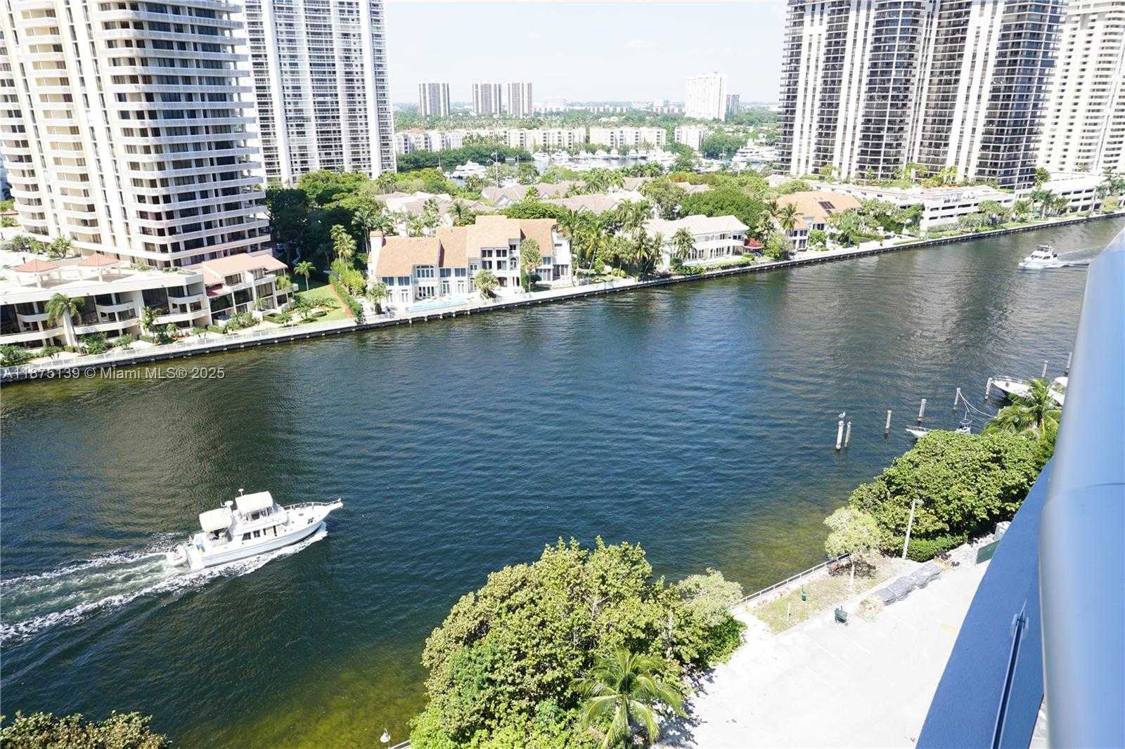 Small Image of 19390 COLLINS AV #1515, Sunny Isles Beach Number 6