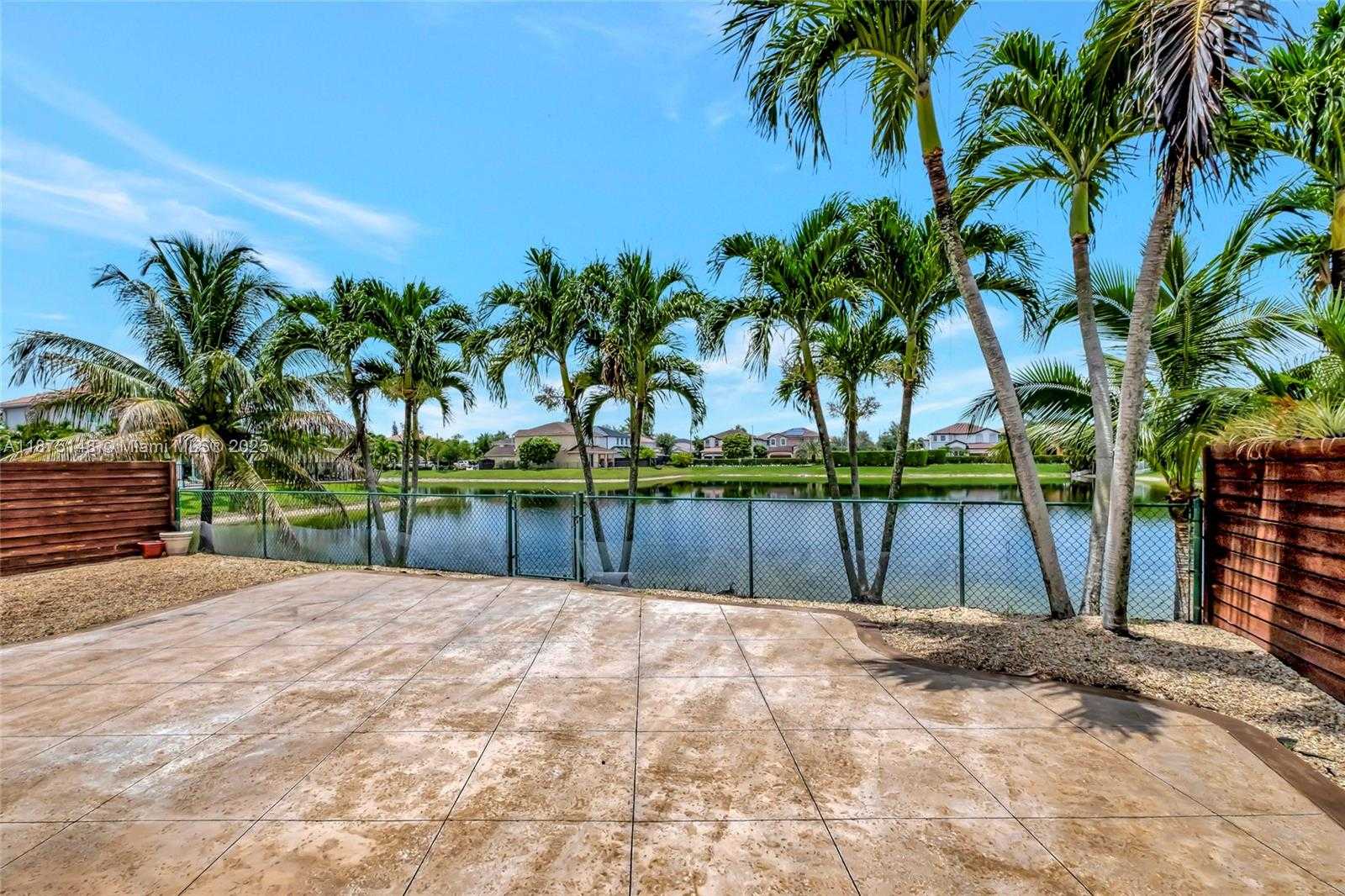 Small Image of 14443 SOUTH WEST 12TH LN, Miami Number 16