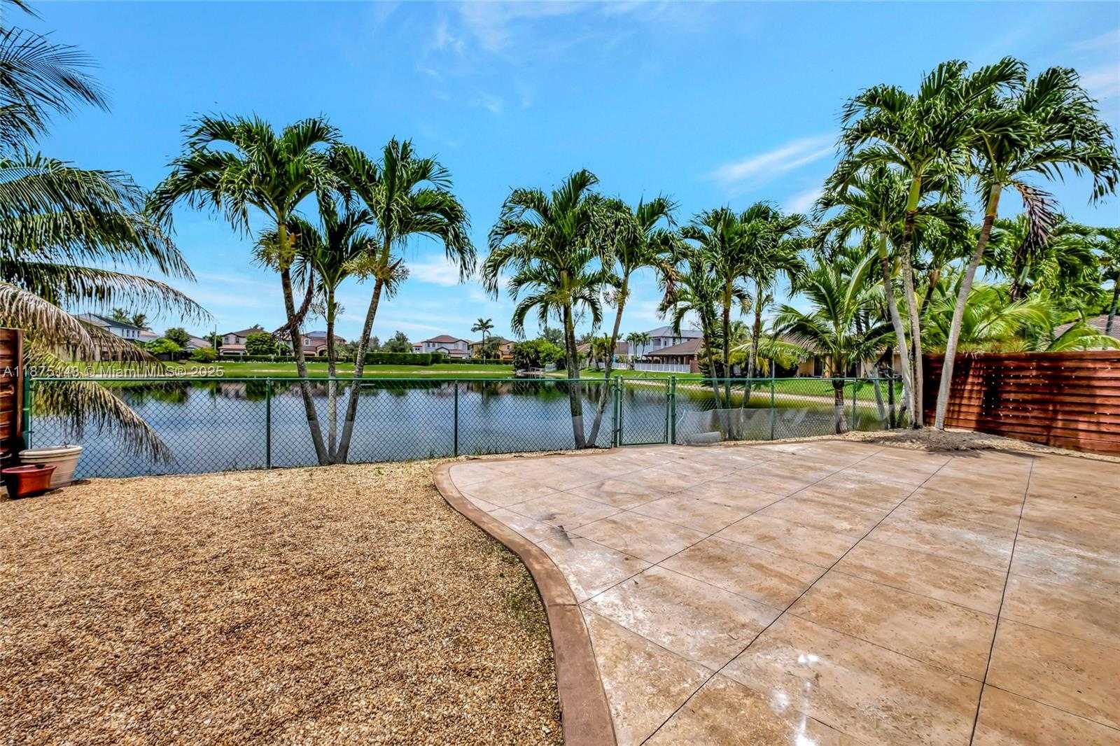 Small Image of 14443 SOUTH WEST 12TH LN, Miami Number 18