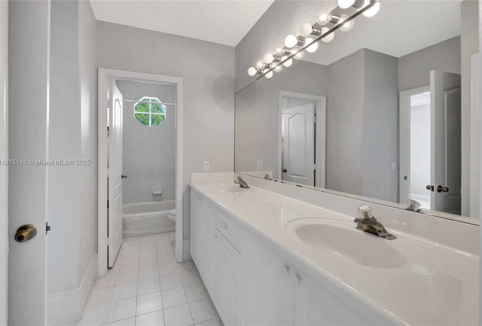 Small Image of 14443 SOUTH WEST 12TH LN, Miami Number 23