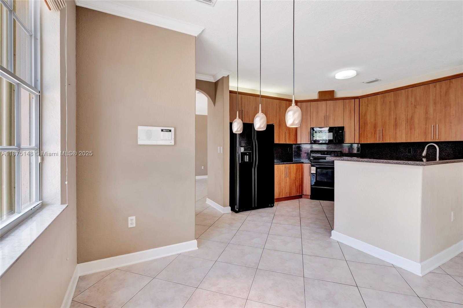 Small Image of 14443 SOUTH WEST 12TH LN, Miami Number 8