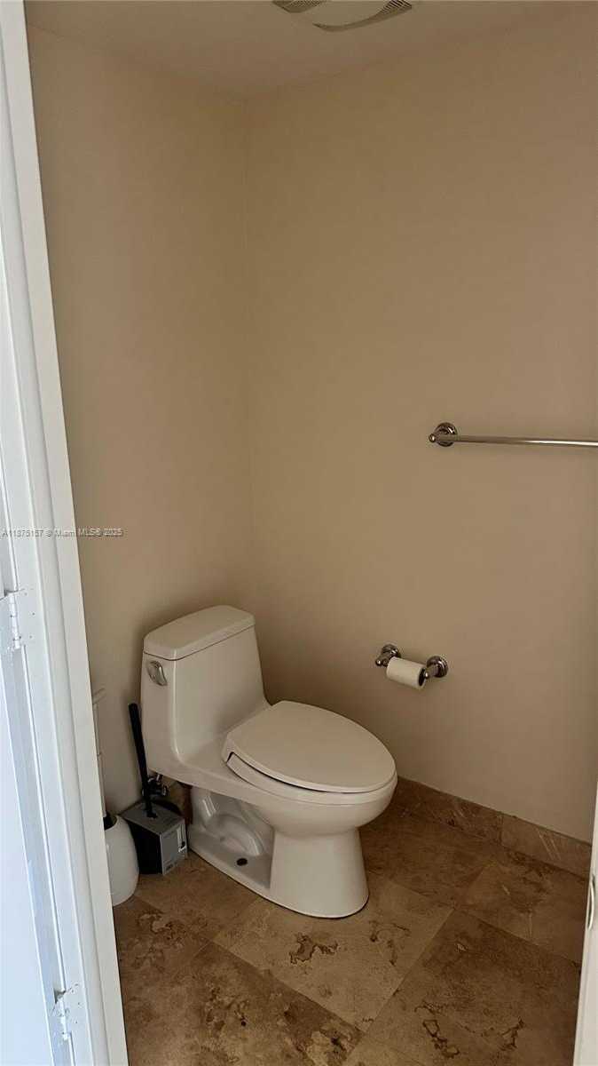 Small Image of 41 SOUTH EAST 5TH ST #1104, Miami Number 16