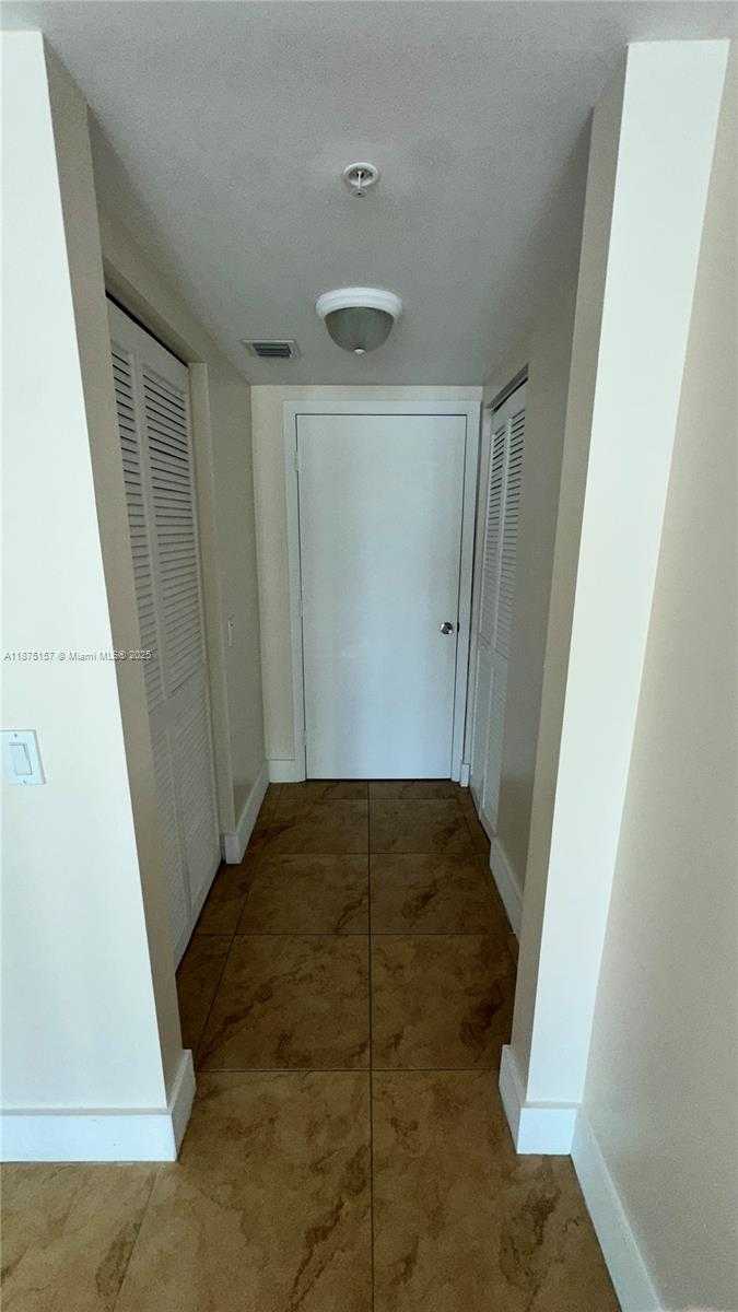 Small Image of 41 SOUTH EAST 5TH ST #1104, Miami Number 26