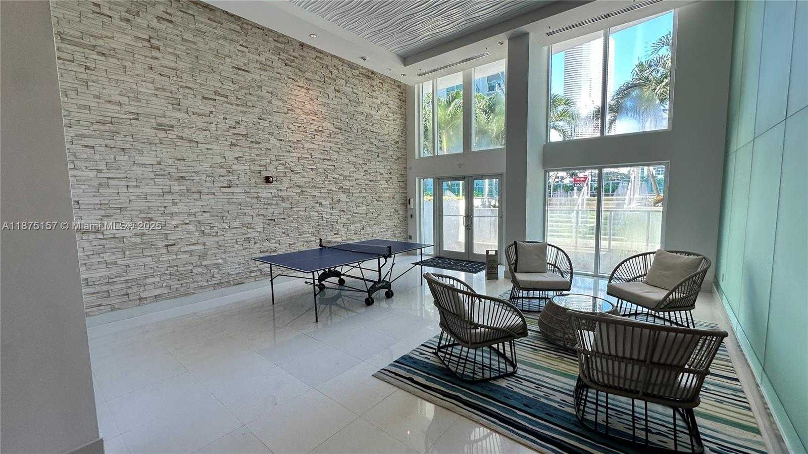 Small Image of 41 SOUTH EAST 5TH ST #1104, Miami Number 4