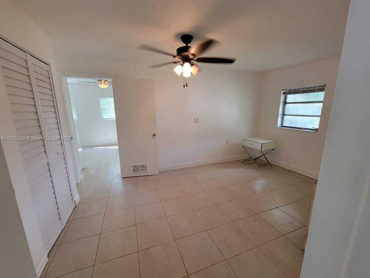 Small Image of 1621 MADISON ST #B, Hollywood Number 5