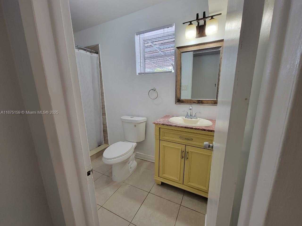 Small Image of 1621 MADISON ST #B, Hollywood Number 6