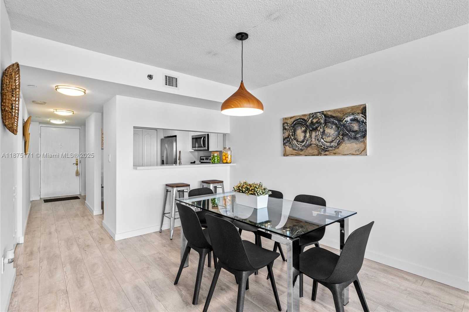 Small Image of 5757 COLLINS AVE #1602, Miami Beach Number 17