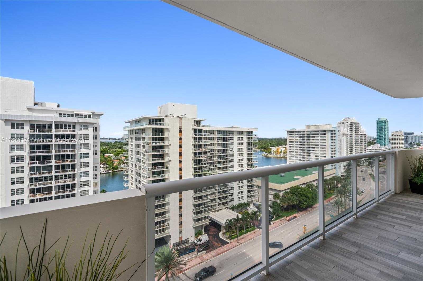 Small Image of 5757 COLLINS AVE #1602, Miami Beach Number 32