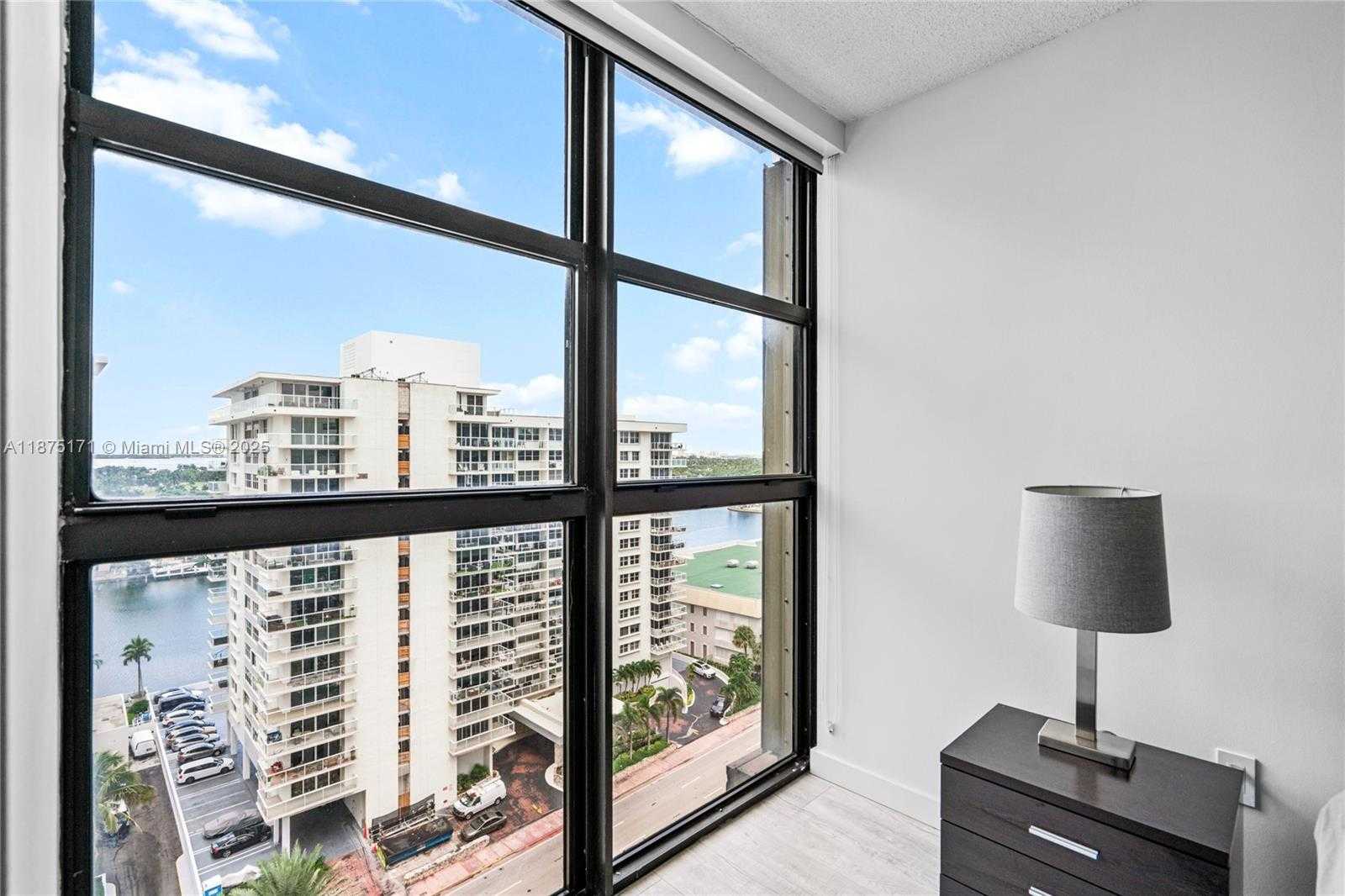 Small Image of 5757 COLLINS AVE #1602, Miami Beach Number 56