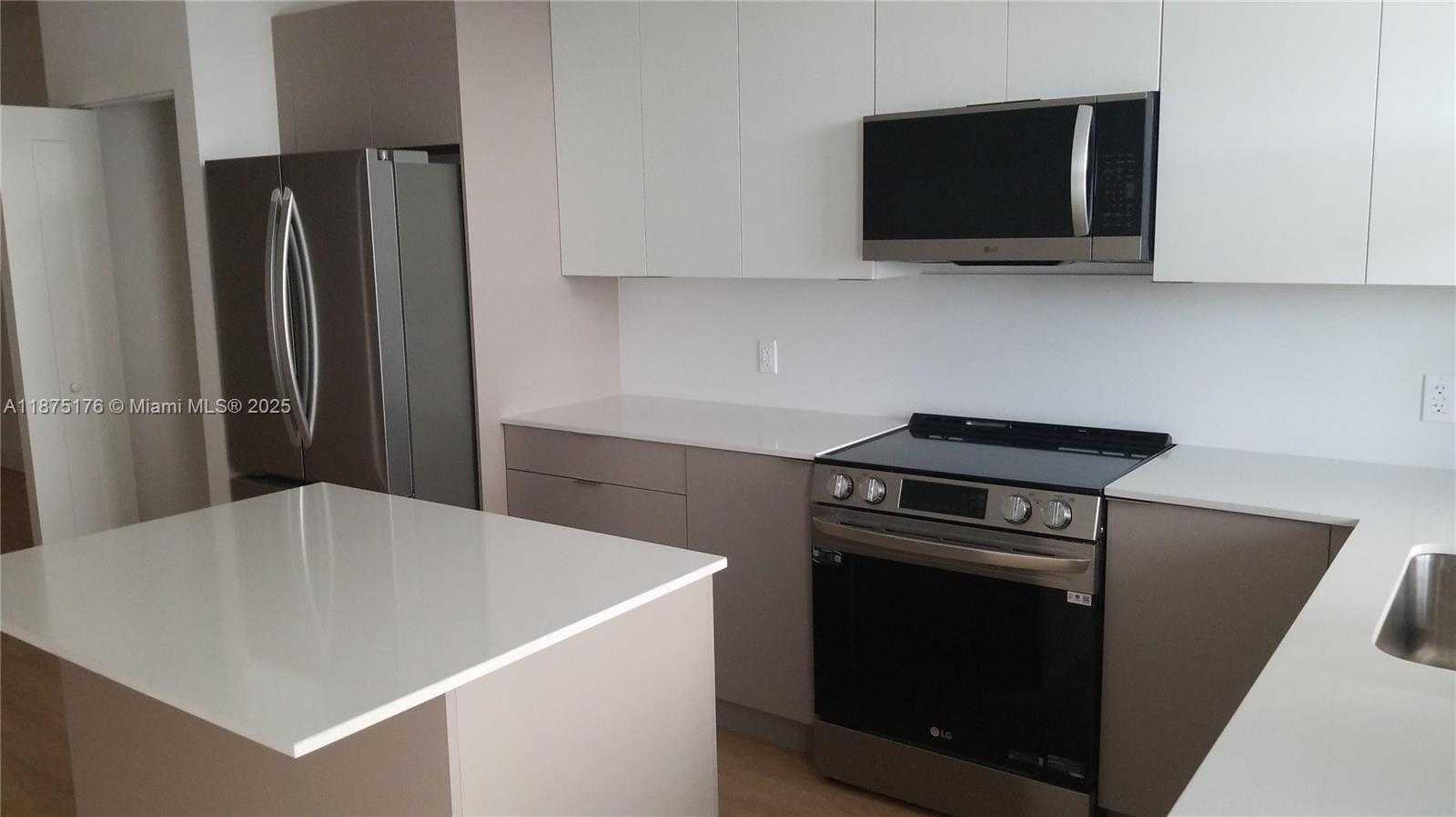 Small Image of 4124 EAST 8TH CT #2, Hialeah Number 4