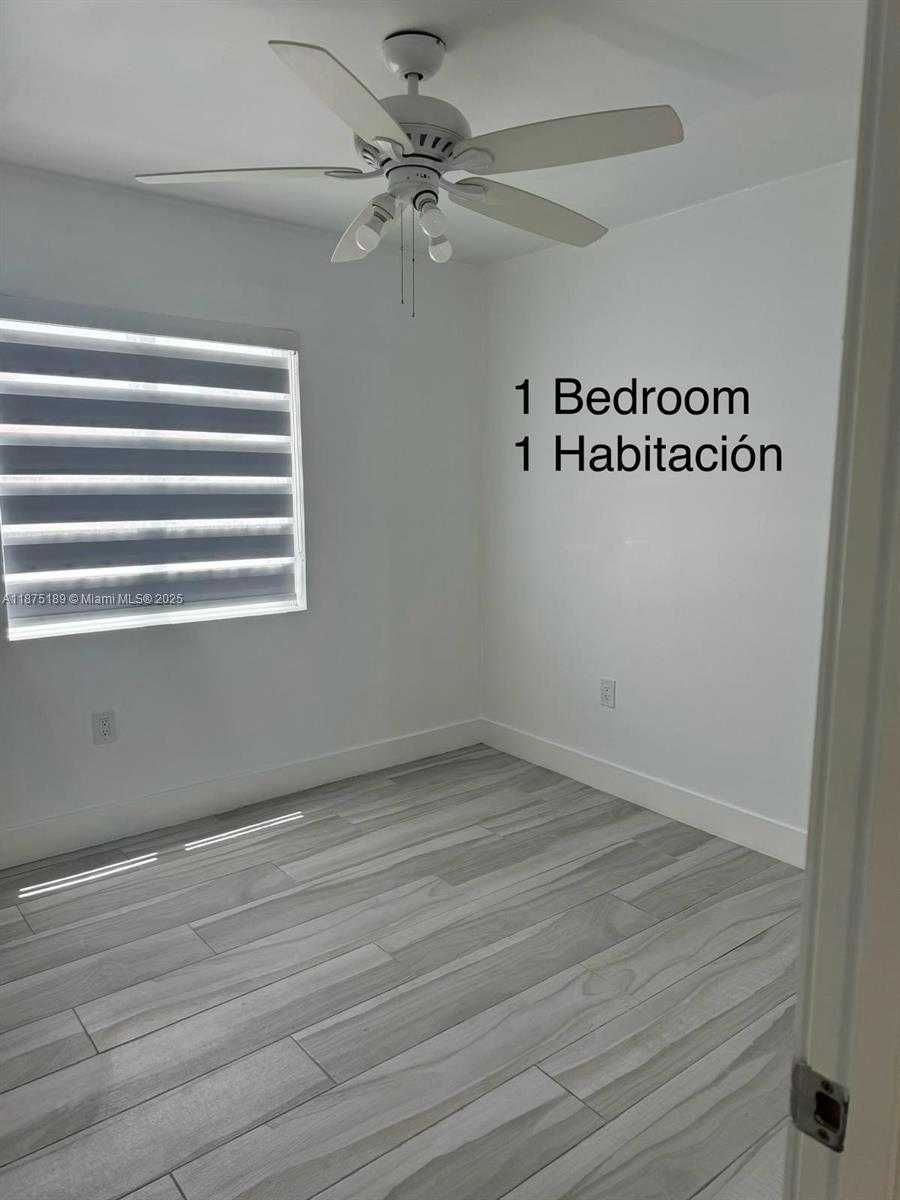 Small Image of 20028 SOUTH WEST 124TH PL, Miami Number 10