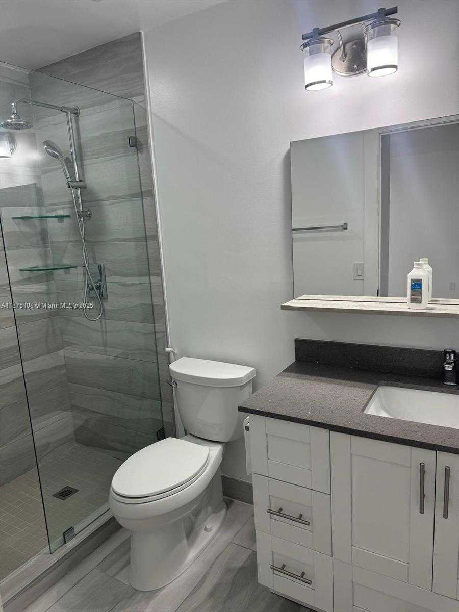 Small Image of 20028 SOUTH WEST 124TH PL, Miami Number 8