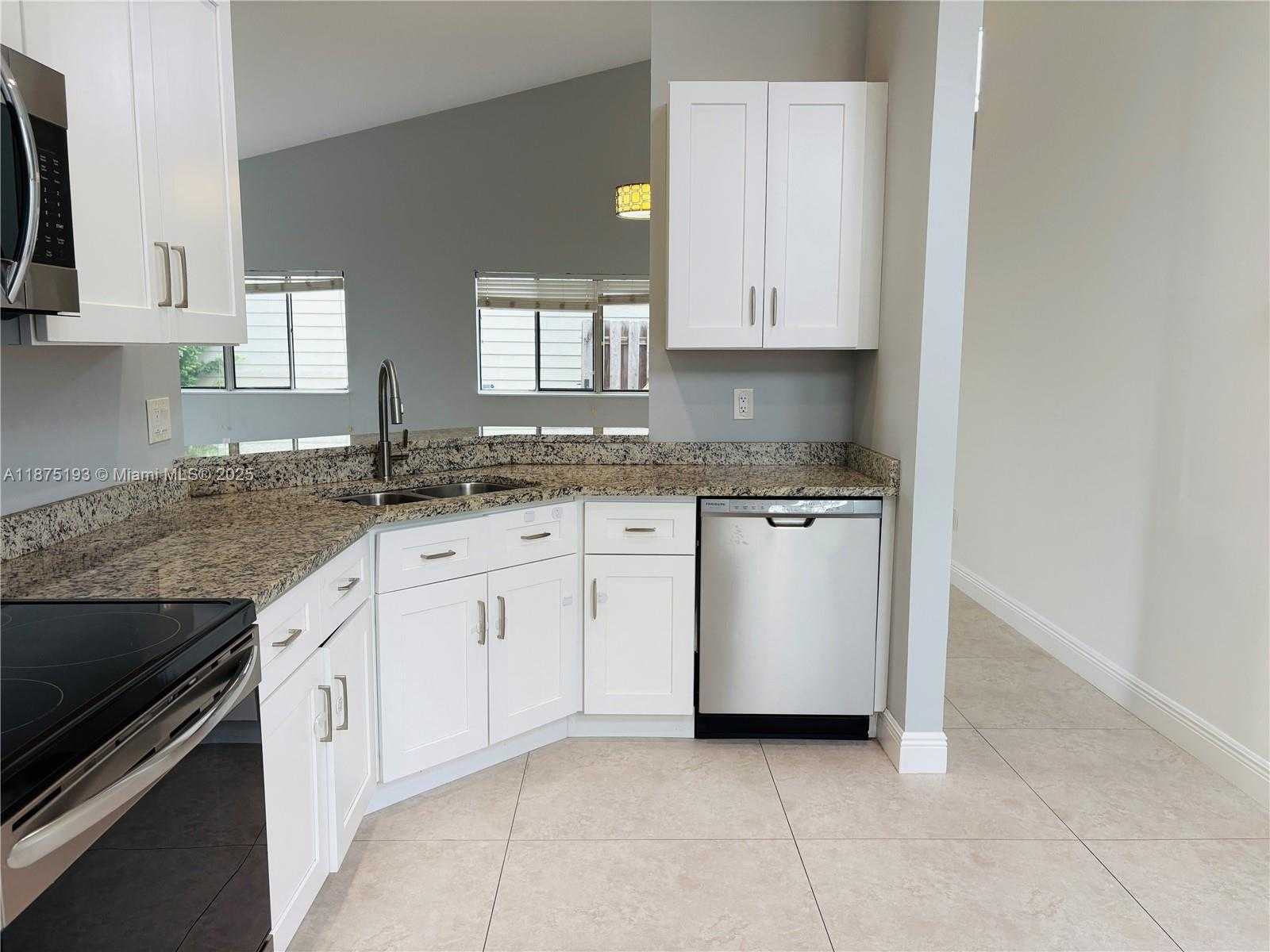 Small Image of 8579 DYNASTY DR #8579, Boca Raton Number 10