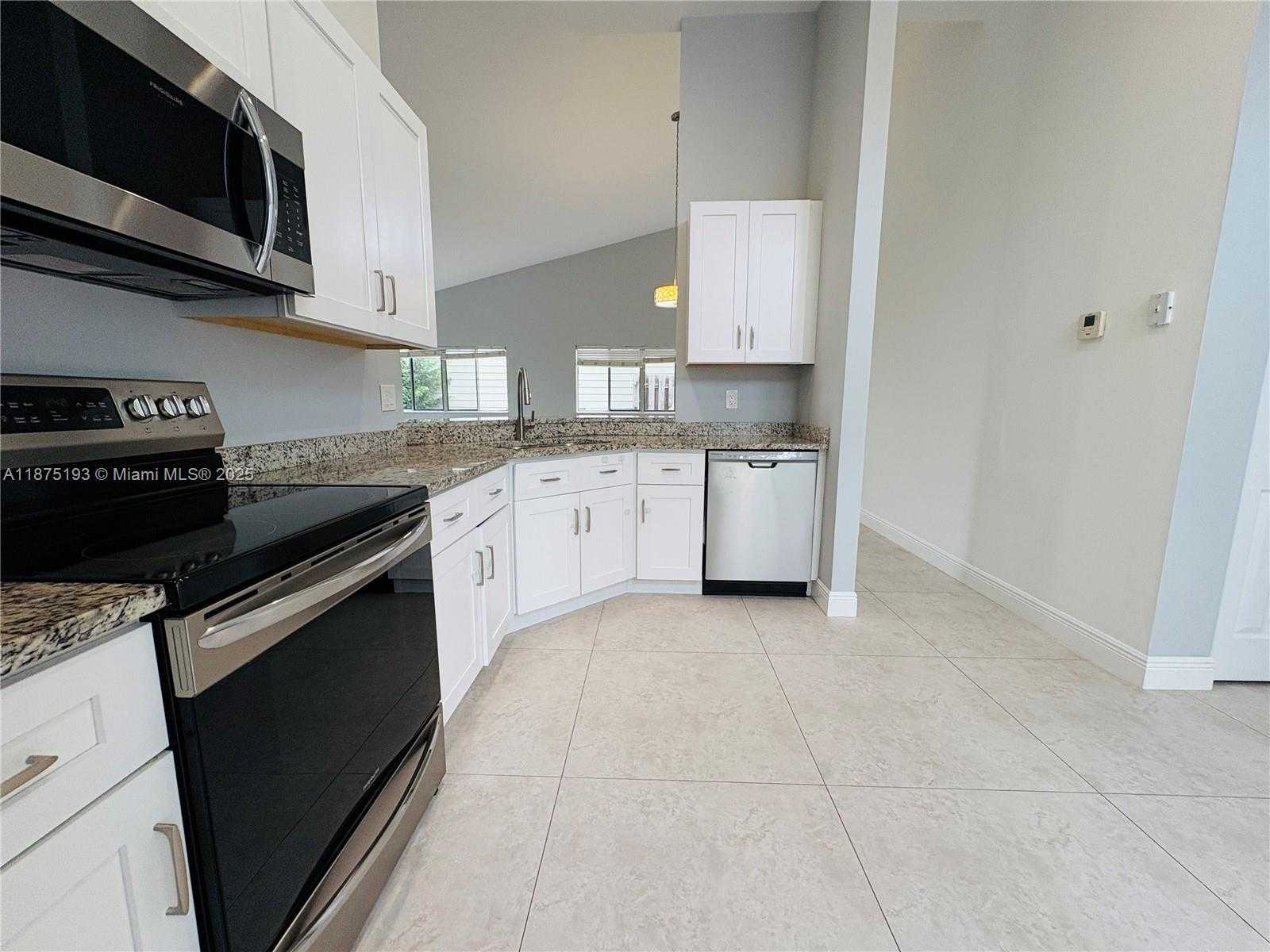 Small Image of 8579 DYNASTY DR #8579, Boca Raton Number 11