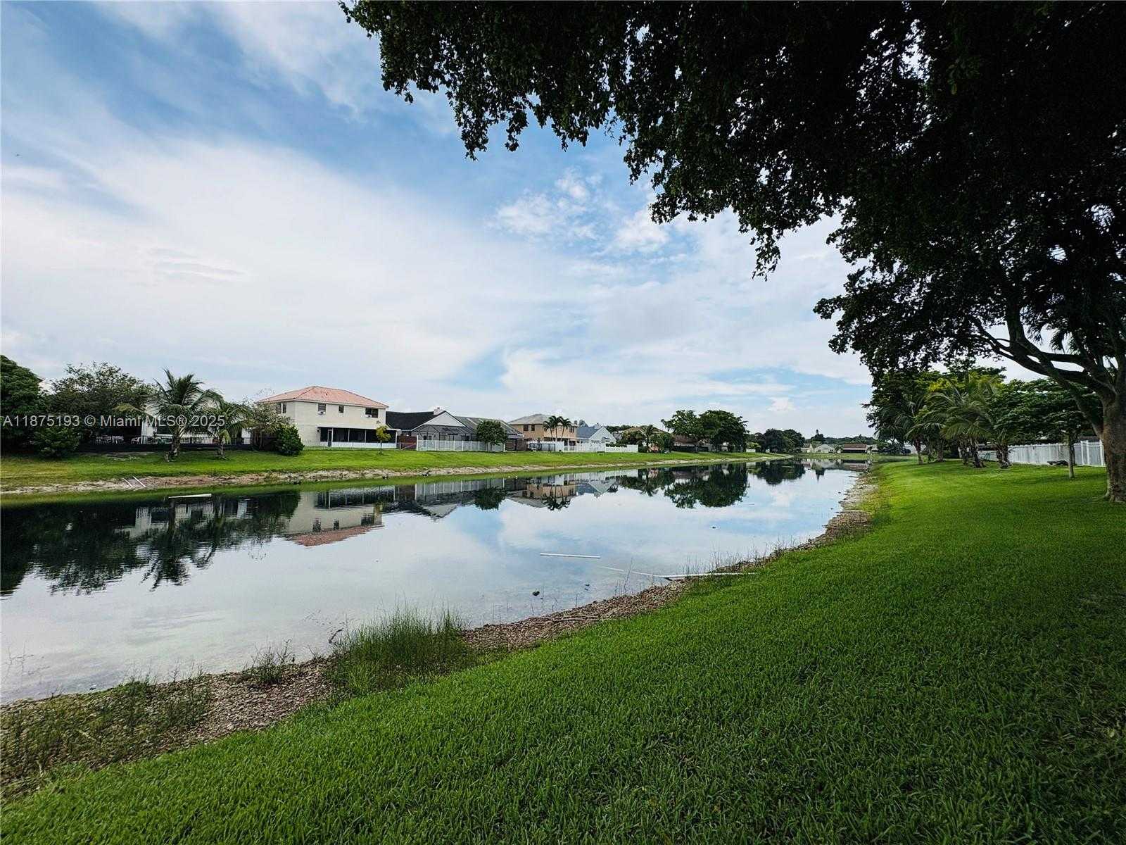 Small Image of 8579 DYNASTY DR #8579, Boca Raton Number 26