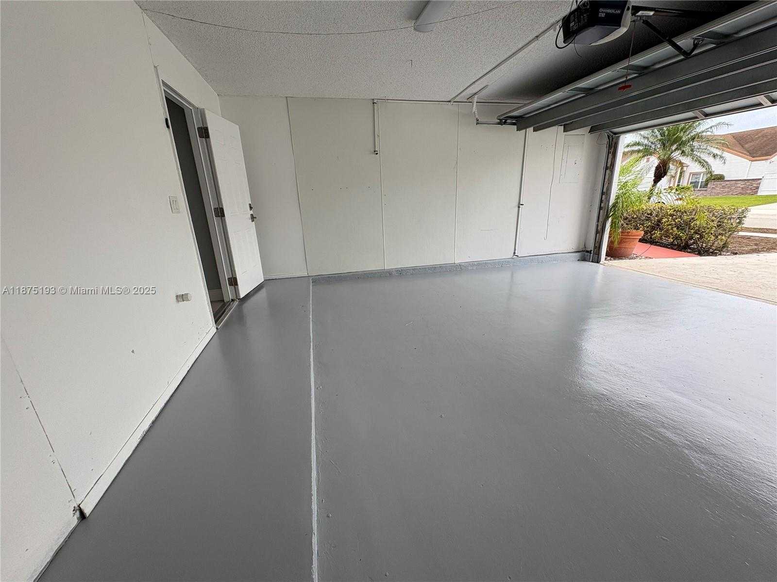 Small Image of 8579 DYNASTY DR #8579, Boca Raton Number 39
