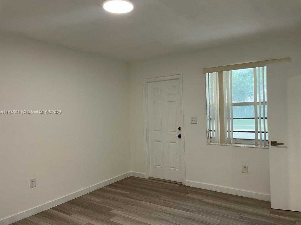 Small Image of 802 NORTH 58TH AVE #2, Hollywood Number 11
