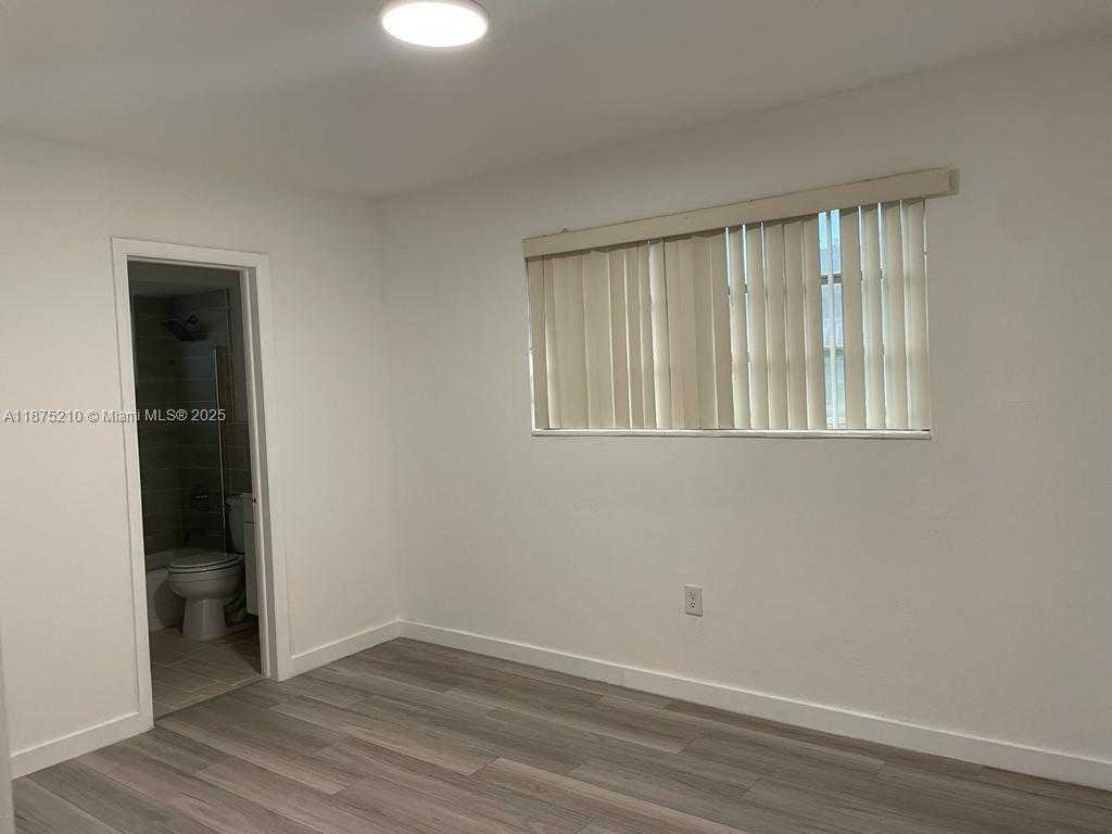 Small Image of 802 NORTH 58TH AVE #2, Hollywood Number 12