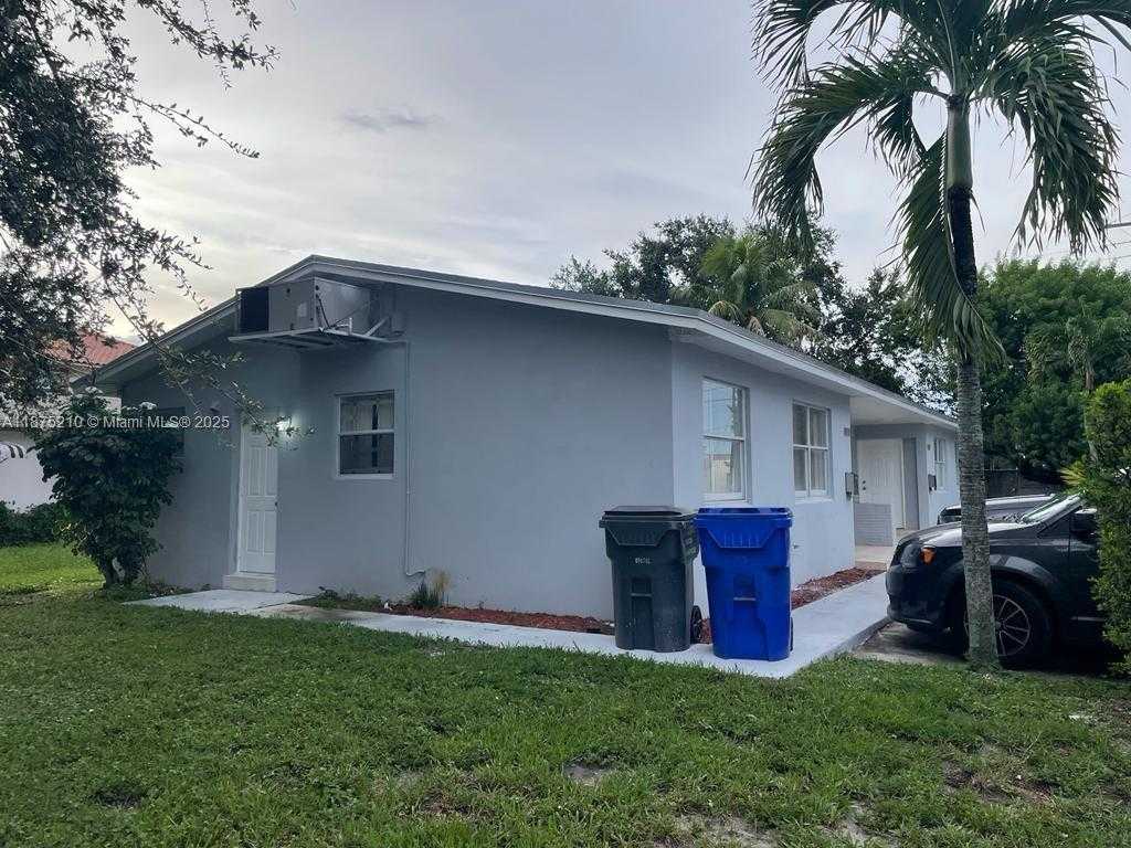 Small Image of 802 NORTH 58TH AVE #2, Hollywood Number 2