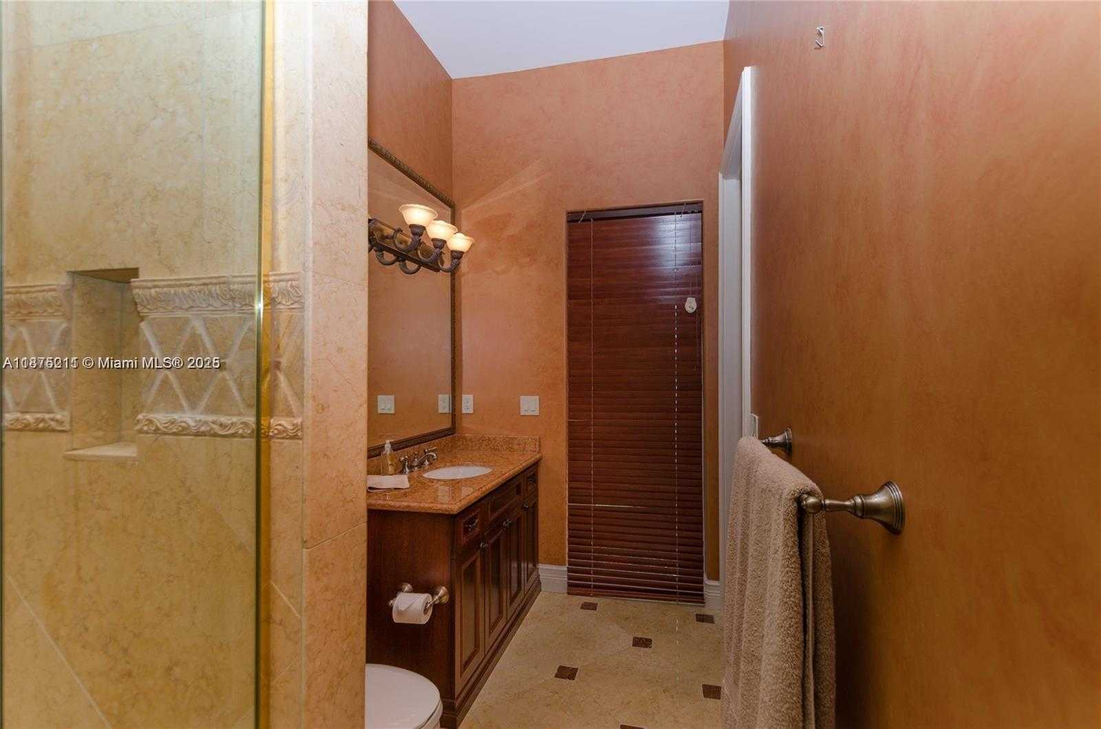 Small Image of 3283 NORTH EAST 171ST ST, North Miami Beach Number 19
