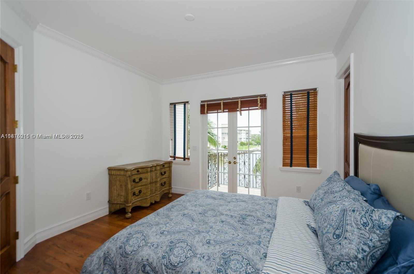 Small Image of 3283 NORTH EAST 171ST ST, North Miami Beach Number 22