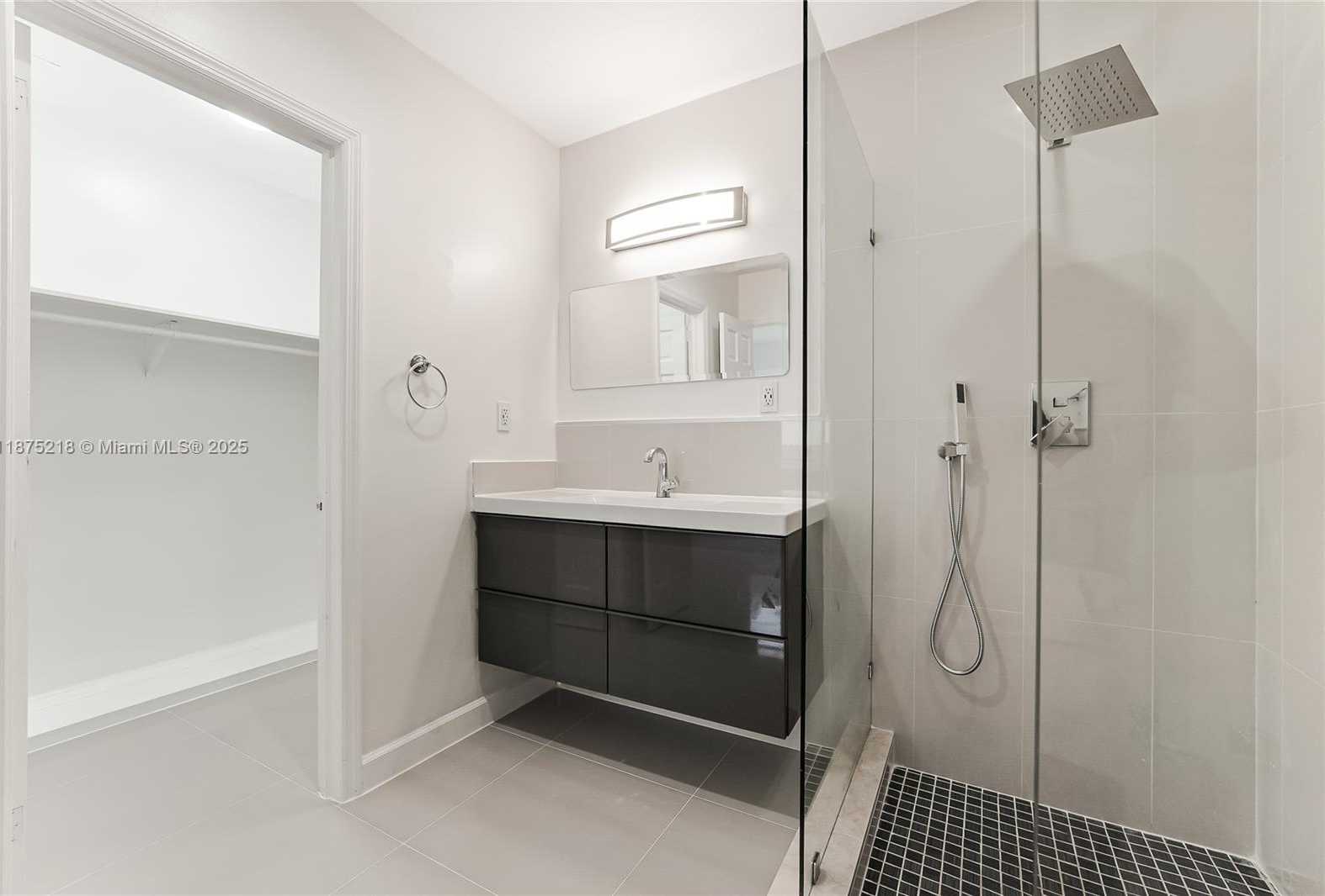 Small Image of 12885 GRIFFING BLVD, North Miami Number 17