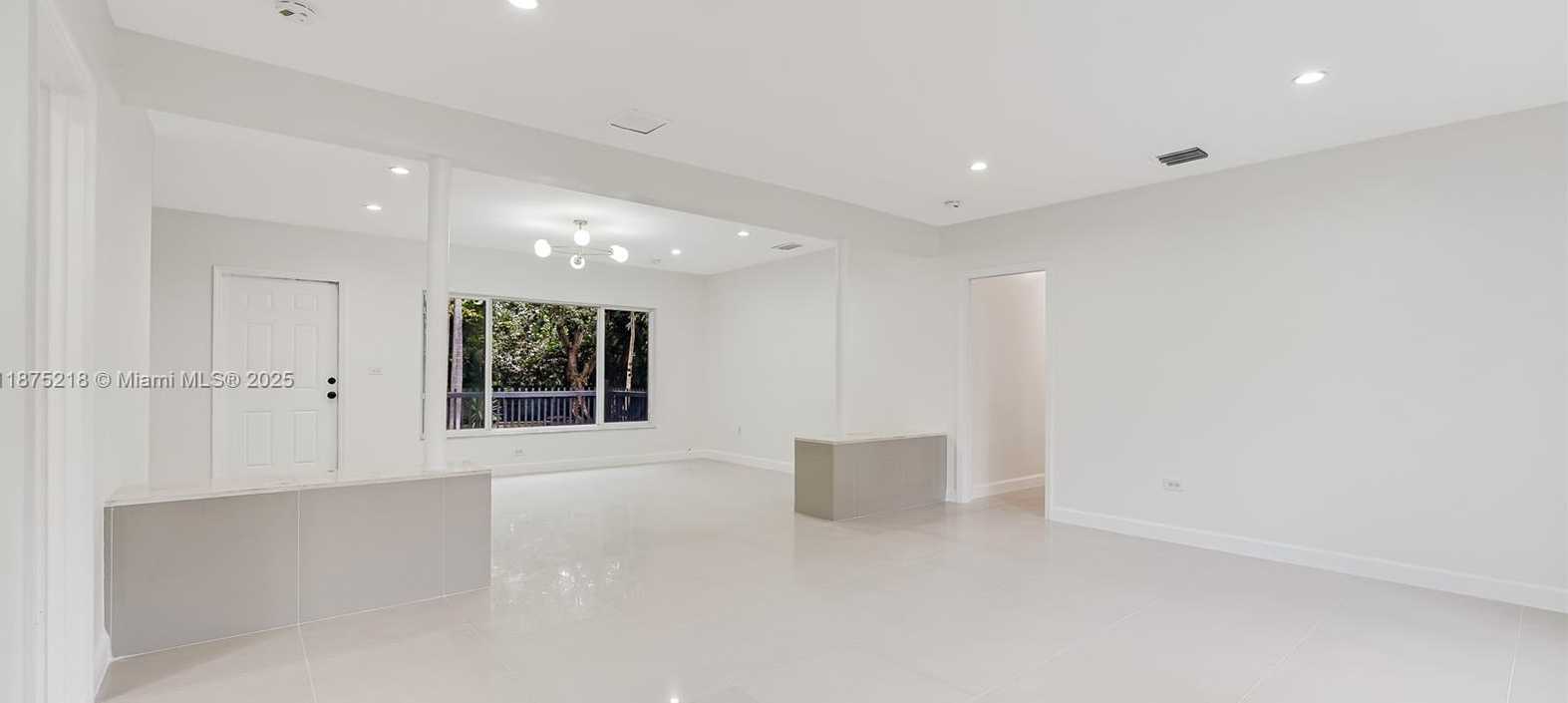 Small Image of 12885 GRIFFING BLVD, North Miami Number 3