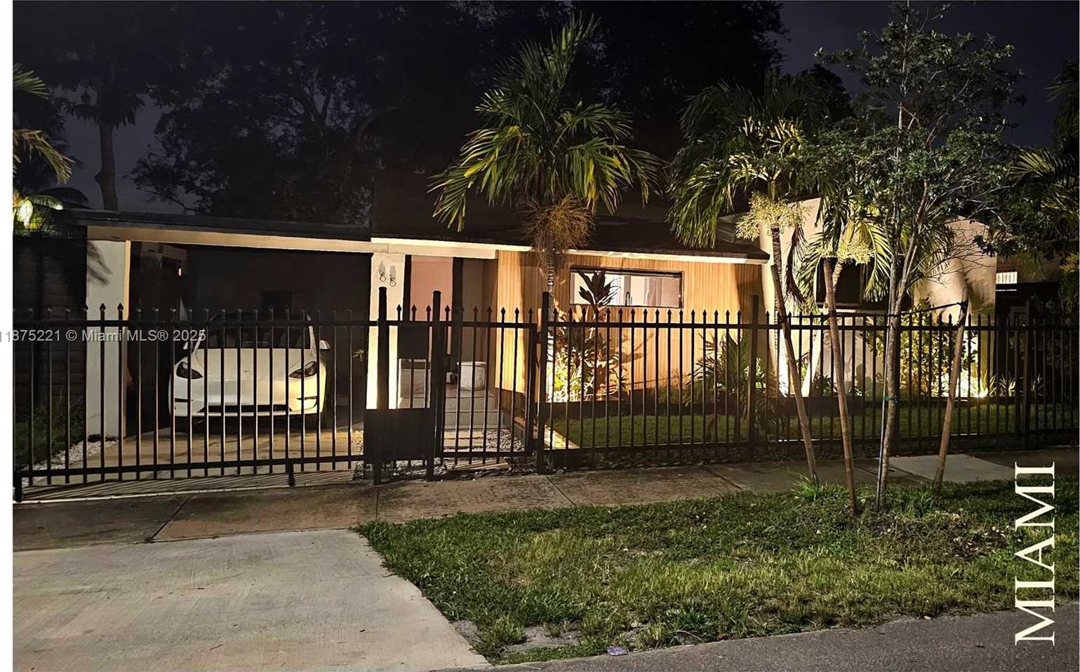 Small Image of 65 NORTH EAST 68TH ST #1, Miami Number 15