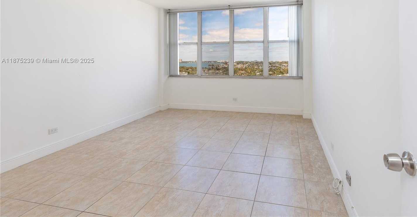 Small Image of 7441 WAYNE AVE #12I, Miami Beach Number 13