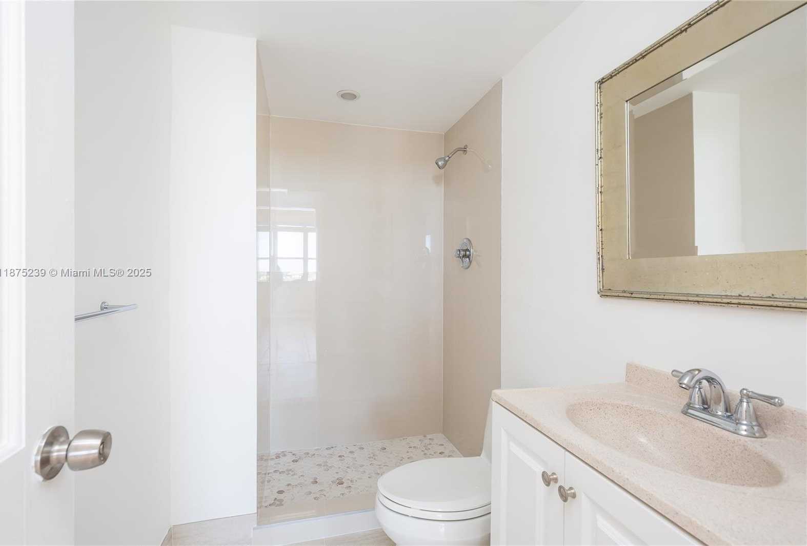 Small Image of 7441 WAYNE AVE #12I, Miami Beach Number 16
