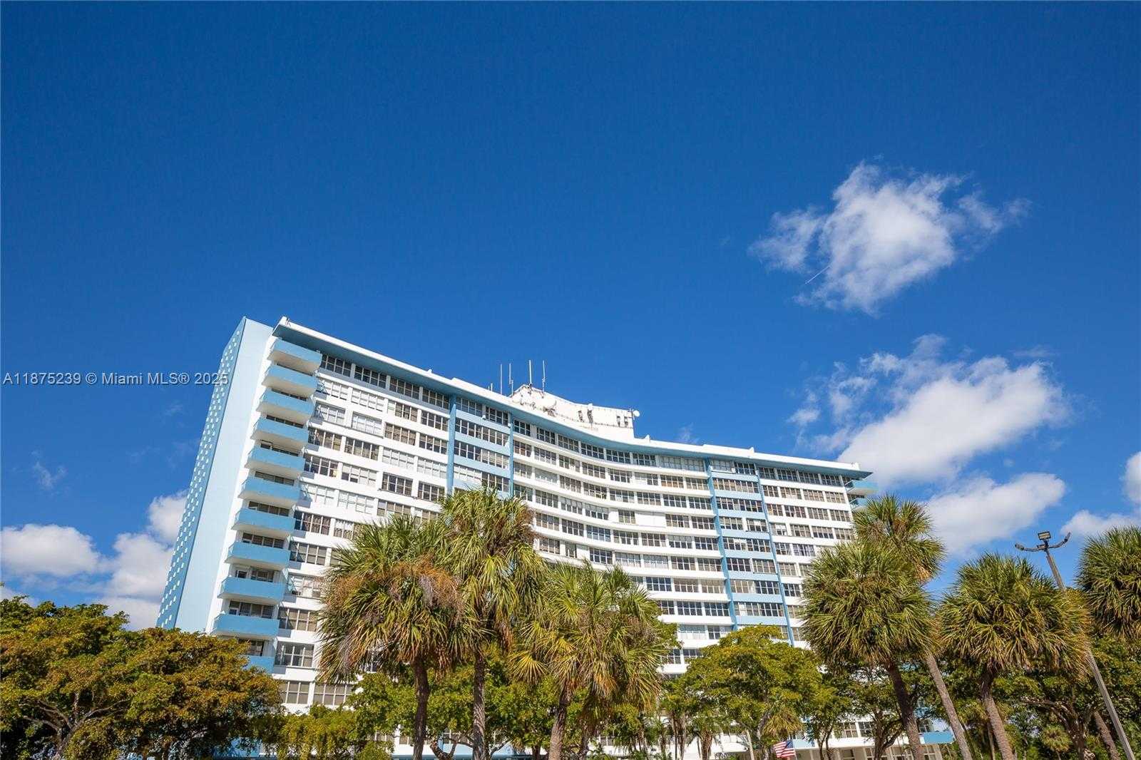 Small Image of 7441 WAYNE AVE #12I, Miami Beach Number 29
