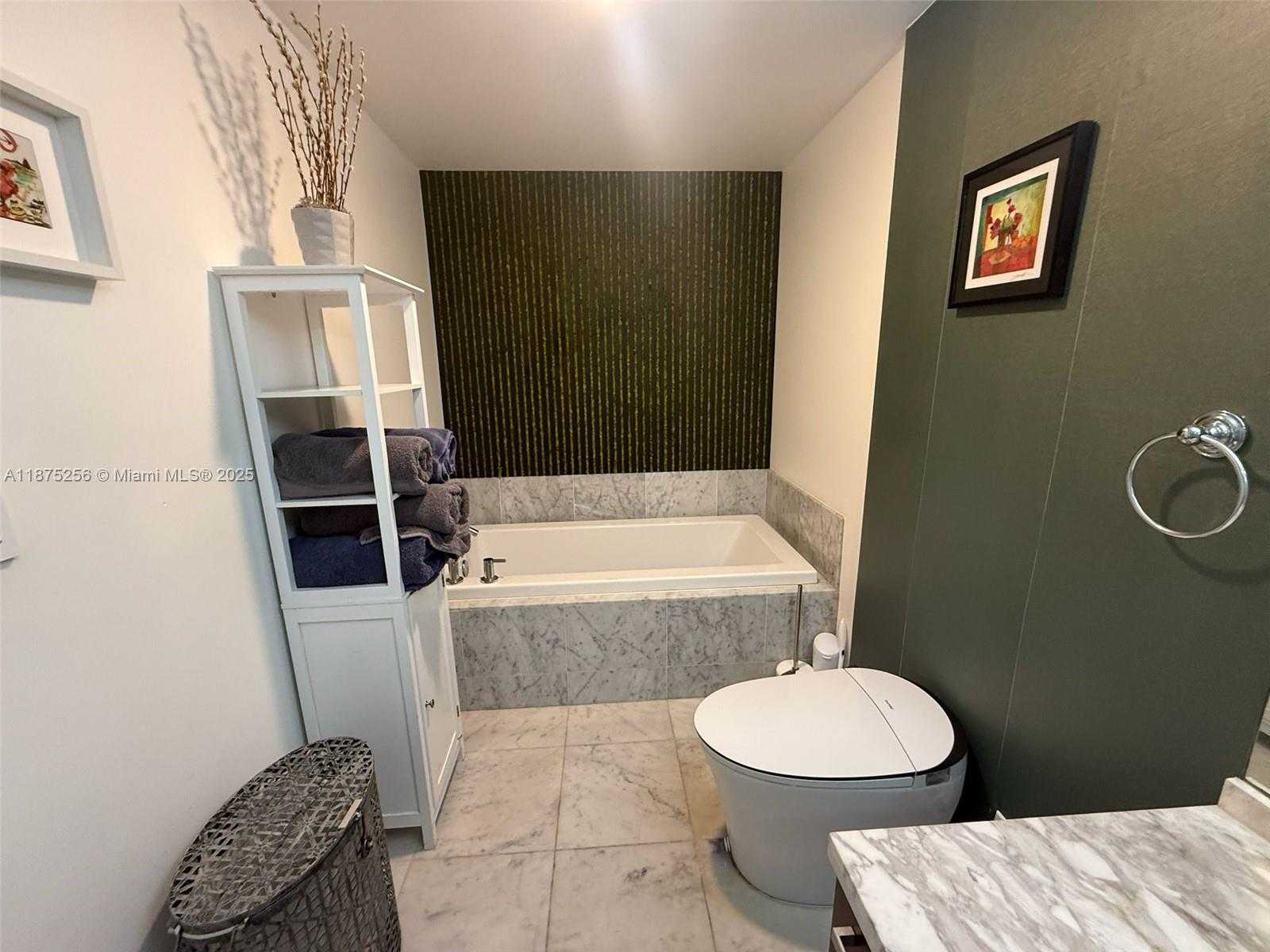 Small Image of 253 NORTH EAST 2ND ST #1506, Miami Number 16